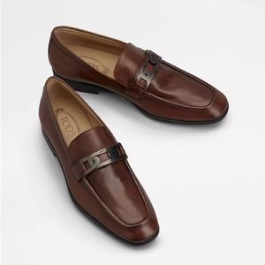 Tod’s Men’s leather loafers brand new with tags and dust cover